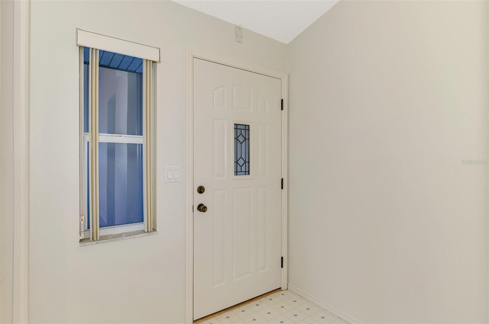 Image 6 of 42 For 607 Ironwood Circle 160