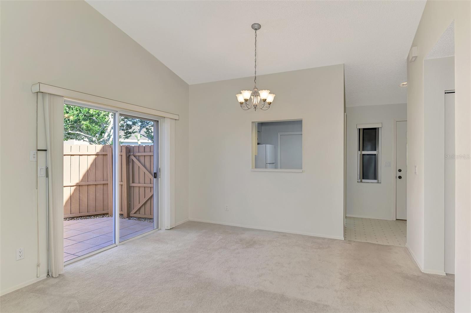 Image 9 of 42 For 607 Ironwood Circle 160