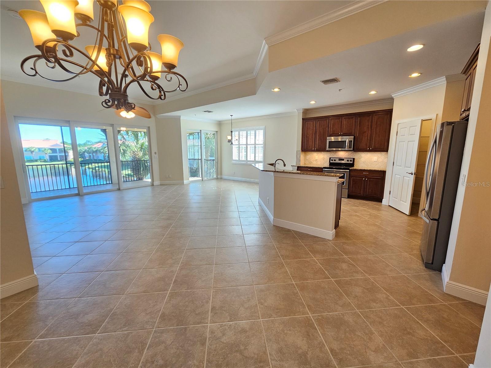 Image 15 of 54 For 209 Bella Vista Terrace 43d