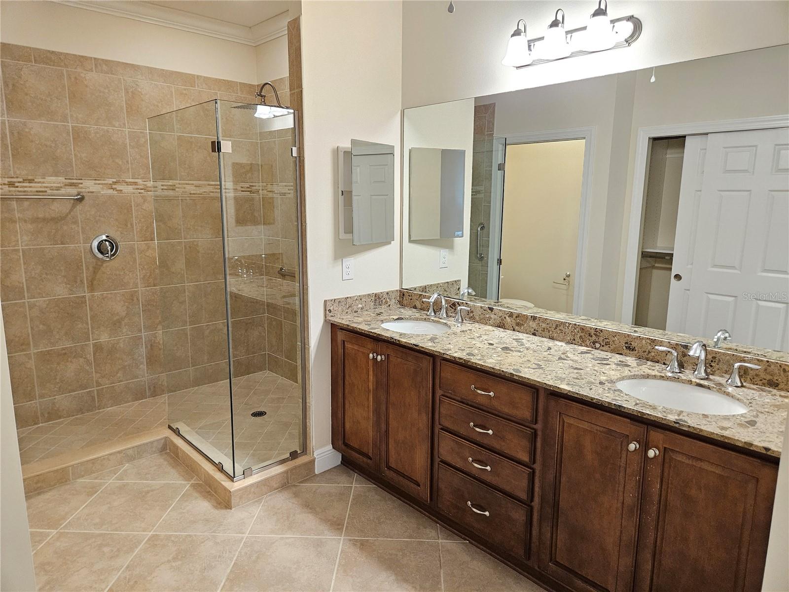 Image 42 of 54 For 209 Bella Vista Terrace 43d