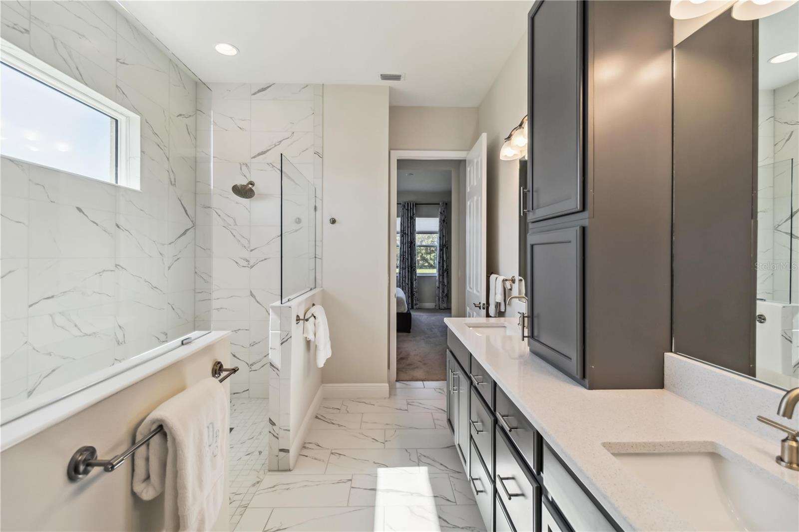 Image 36 of 60 For 4309 Renwick Drive