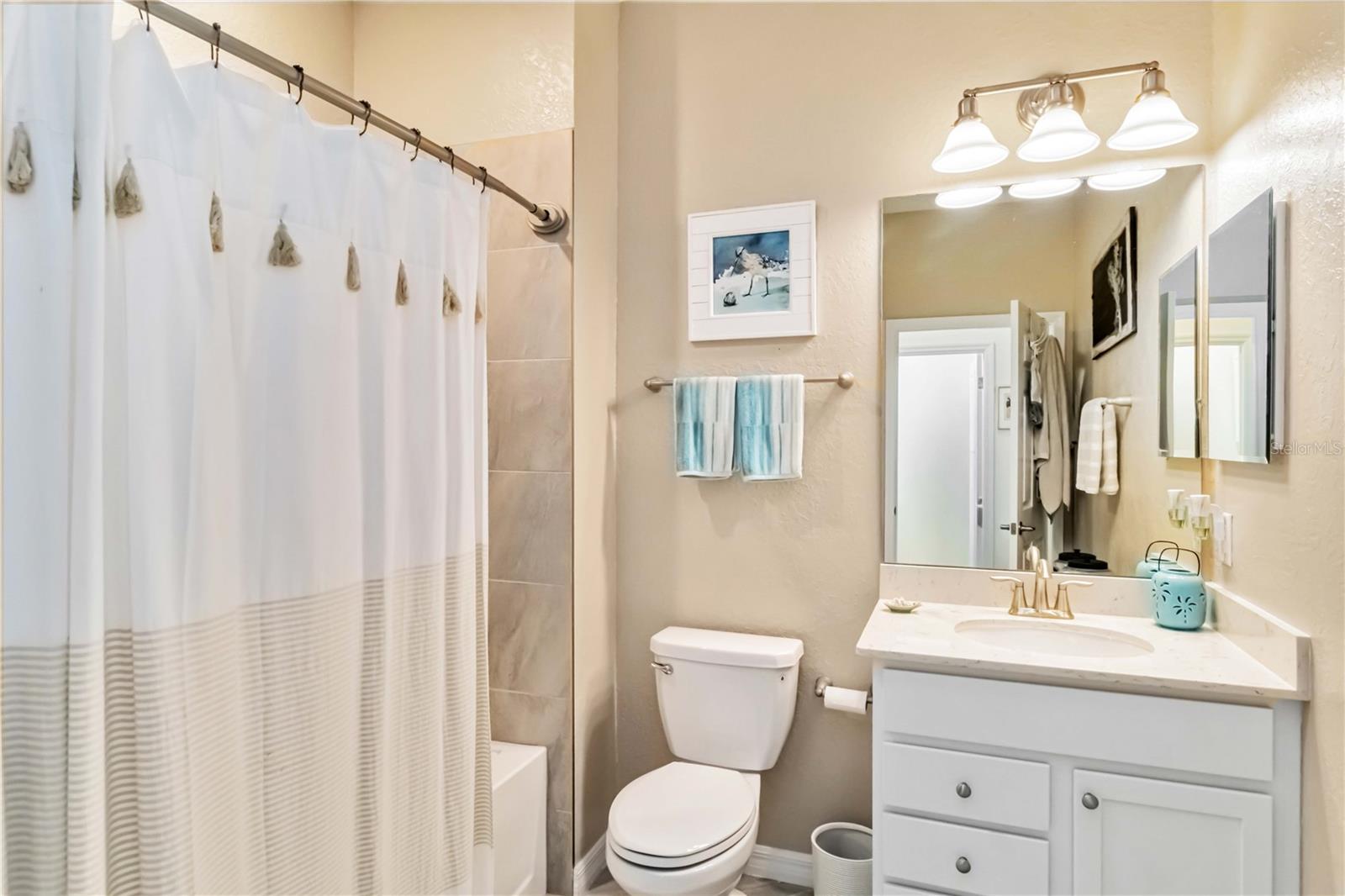 Image 32 of 68 For 10797 Tarflower Drive 202