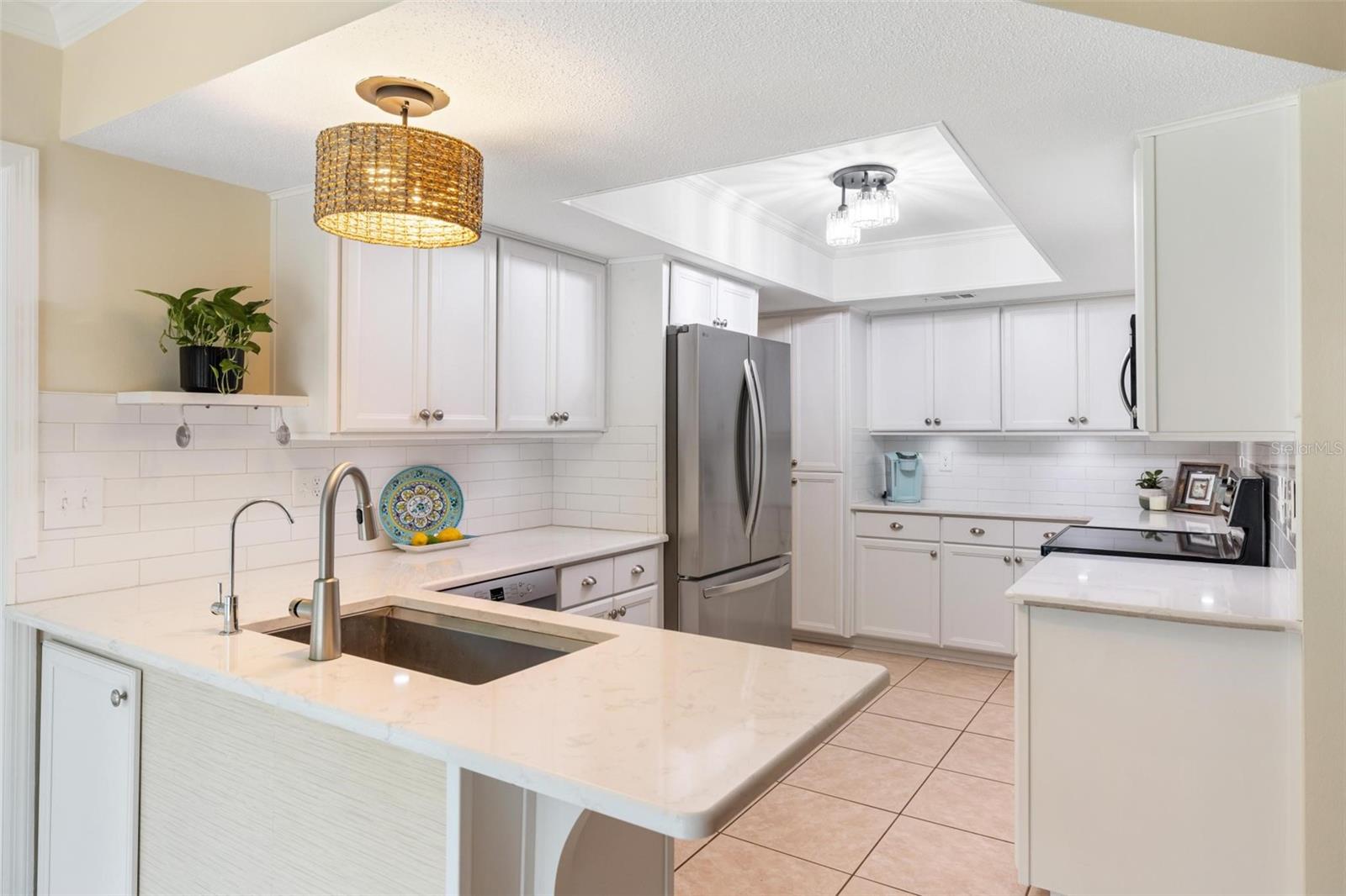 Image 17 of 56 For 1860 Mackintosh Boulevard