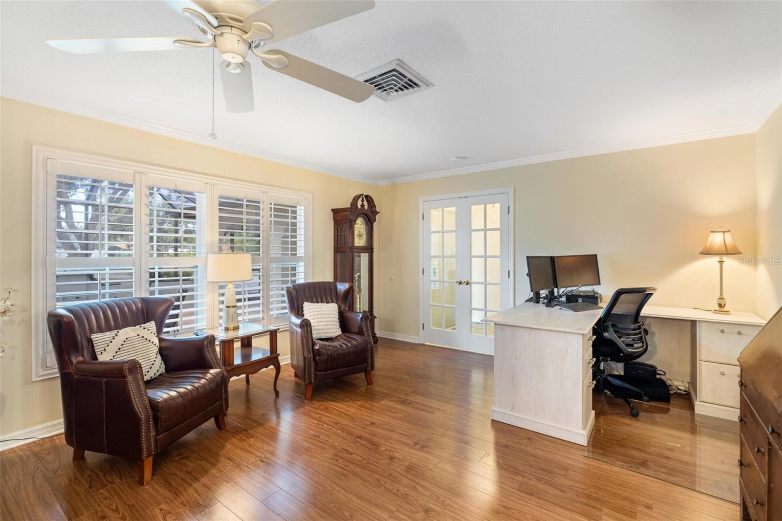 Image 24 of 56 For 1860 Mackintosh Boulevard