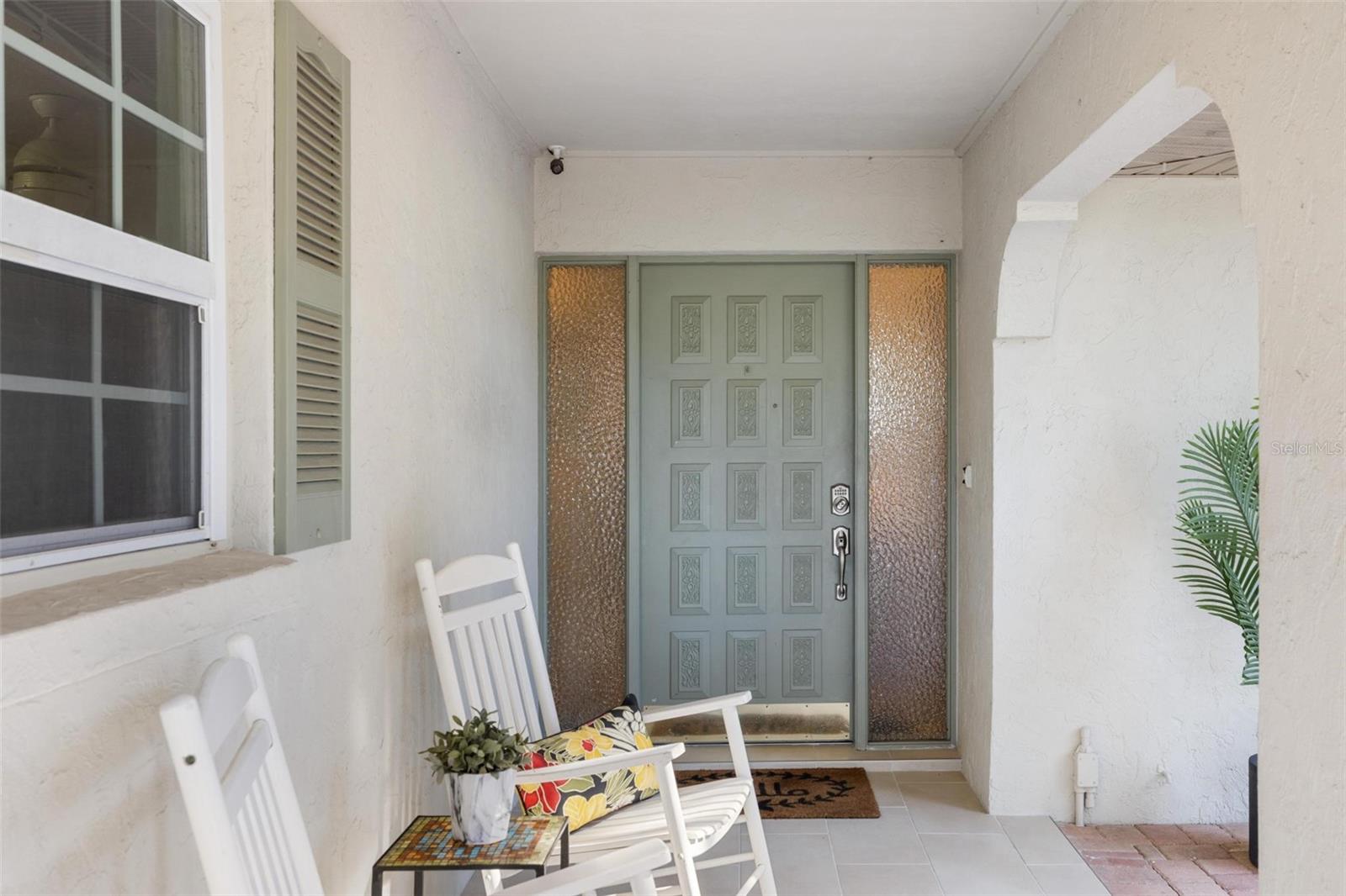 Image 9 of 56 For 1860 Mackintosh Boulevard