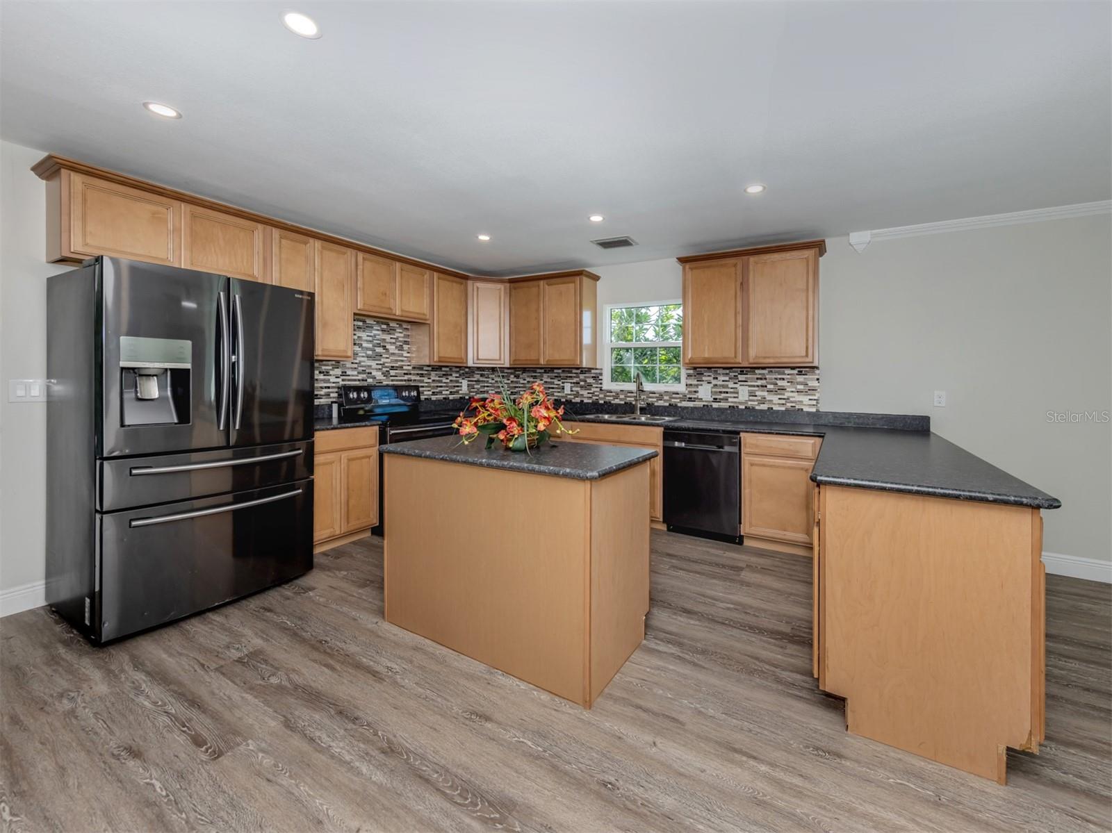 Image 12 of 79 For 16372 Winburn Drive