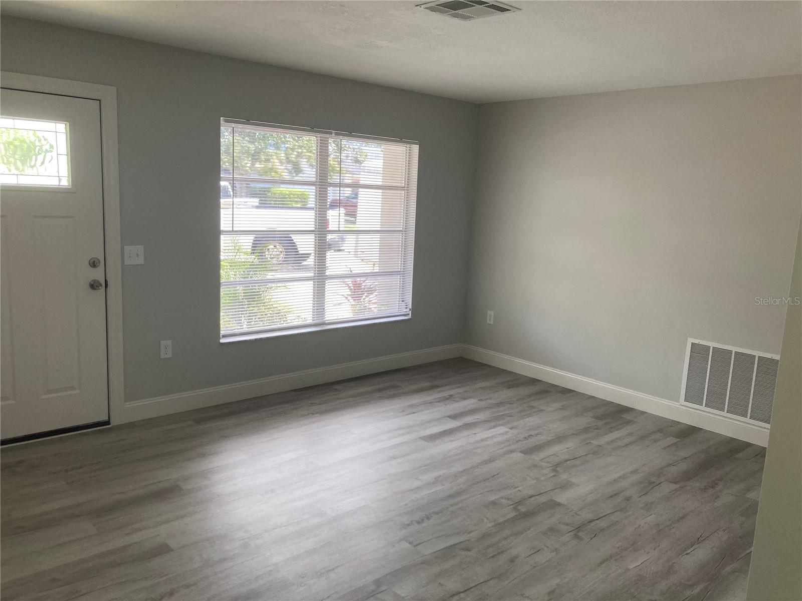 Image 4 of 17 For 10803 Hachita Drive