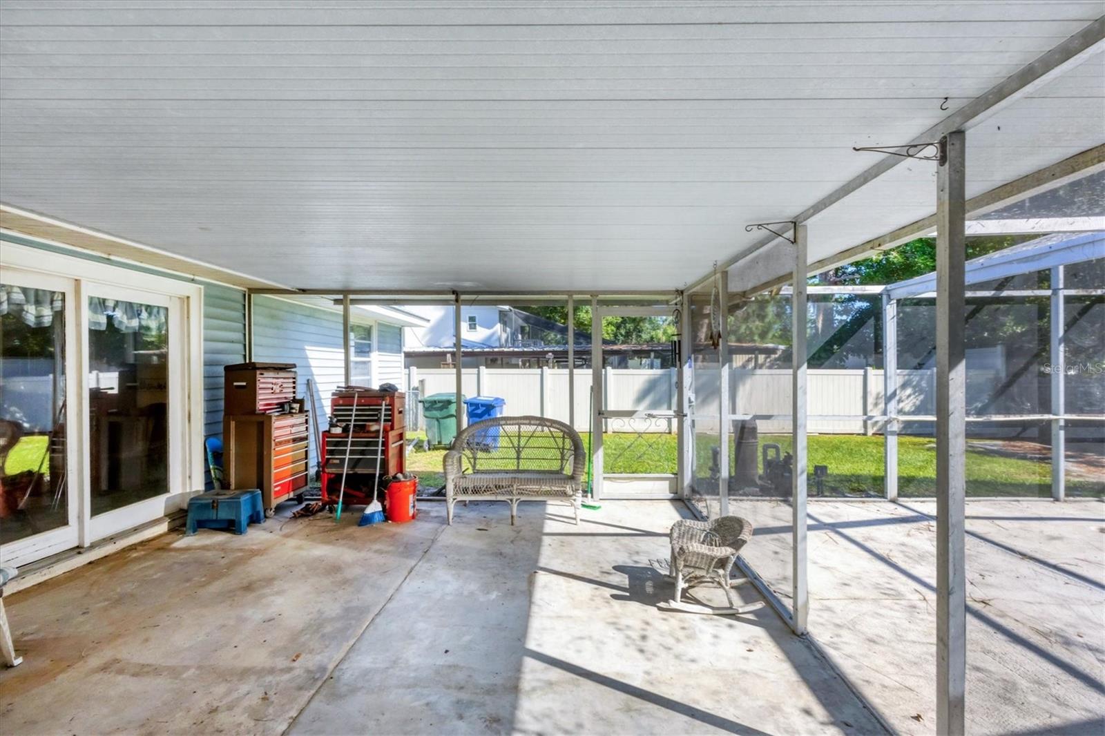 Image 14 of 21 For 5330 Barbarossa Avenue