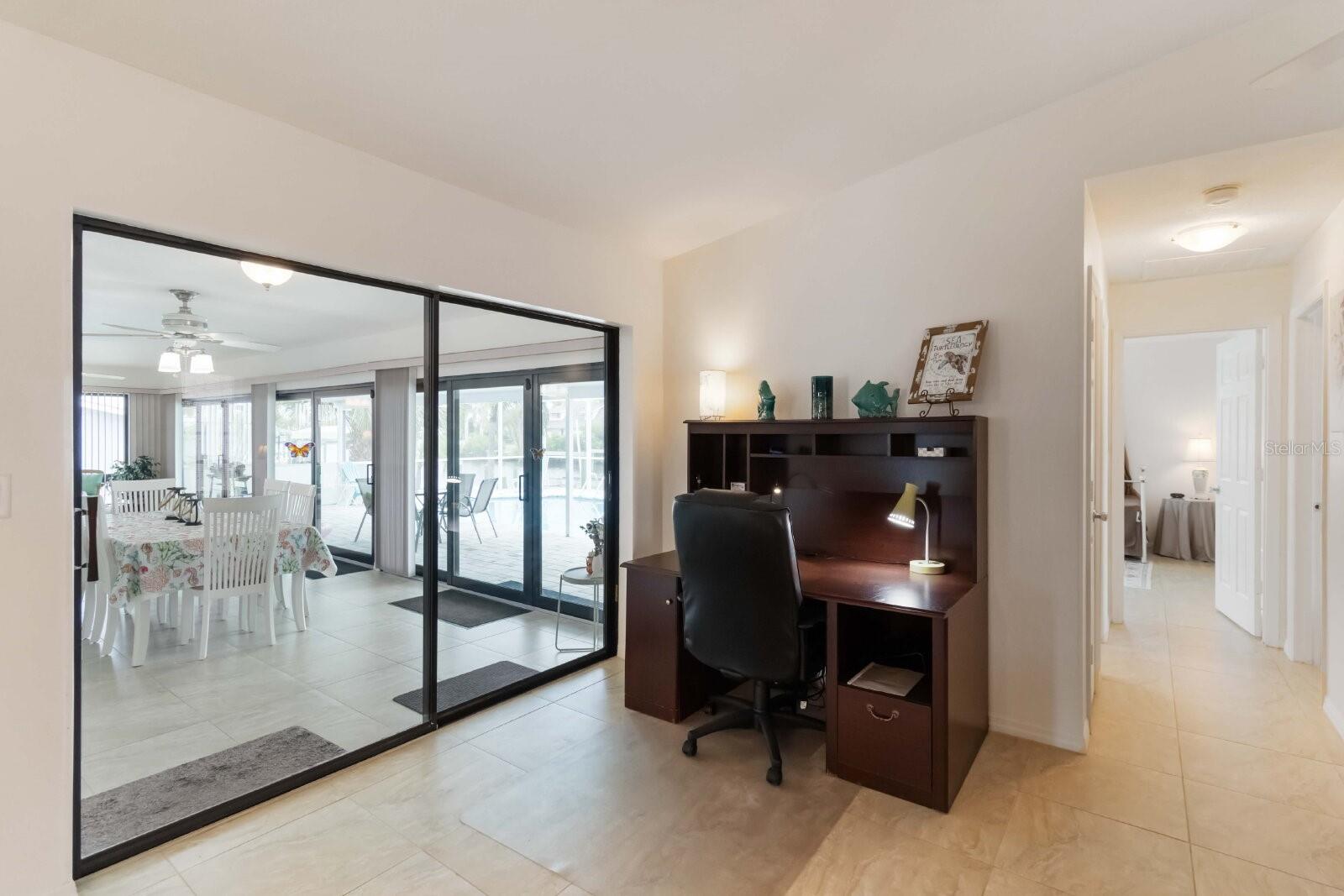 Image 11 of 44 For 18606 Briggs Circle