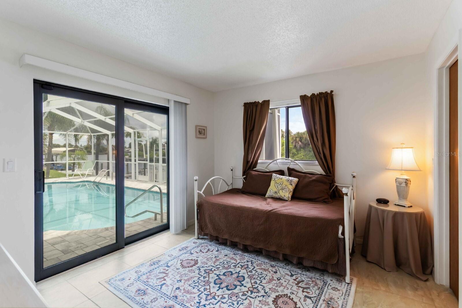 Image 19 of 44 For 18606 Briggs Circle