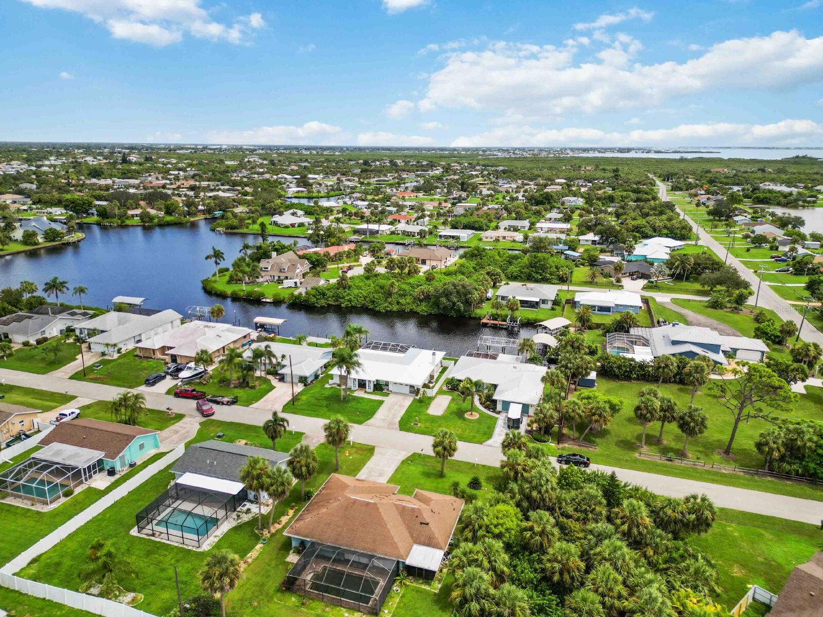 Image 36 of 44 For 18606 Briggs Circle