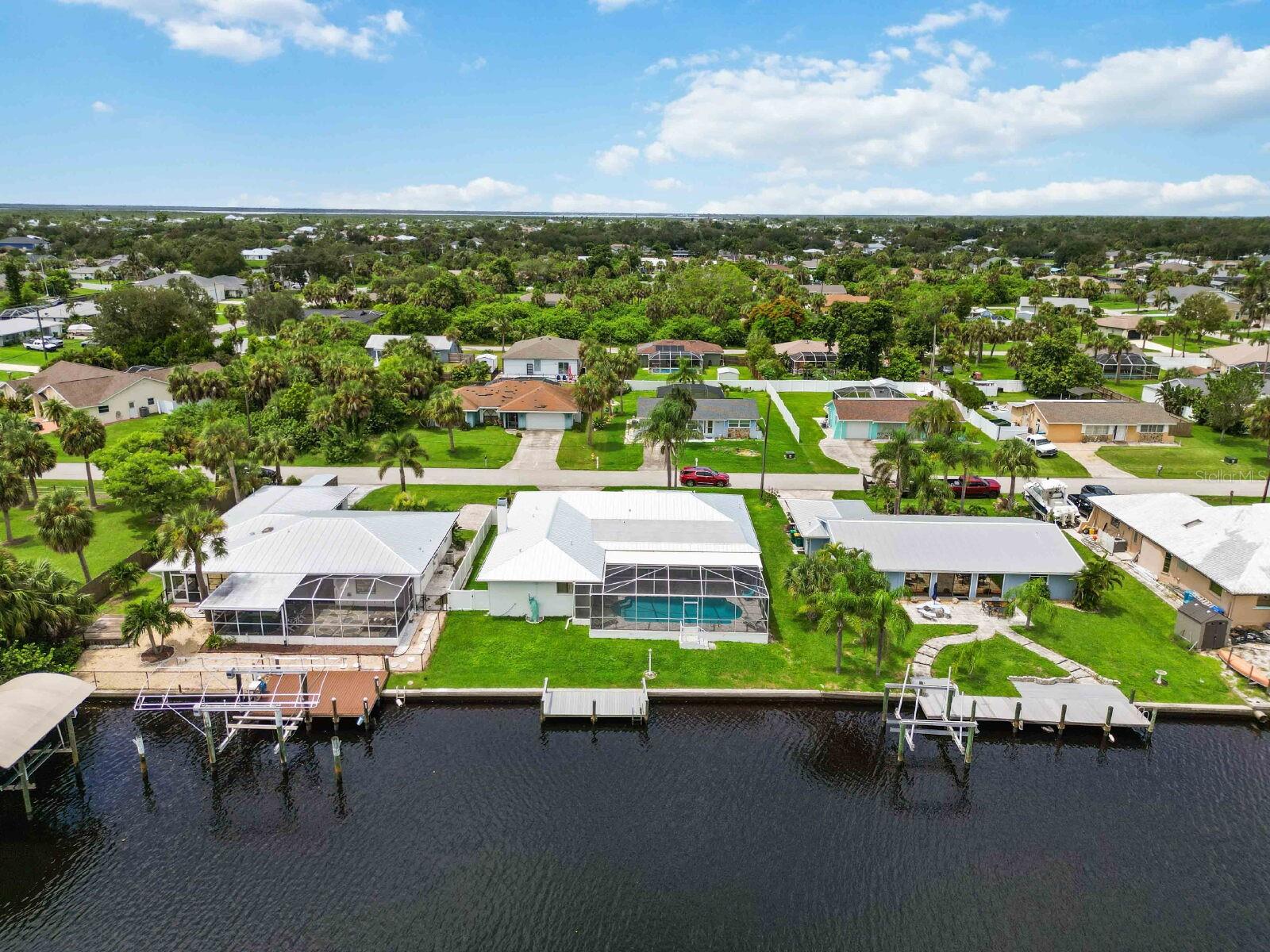 Image 38 of 44 For 18606 Briggs Circle