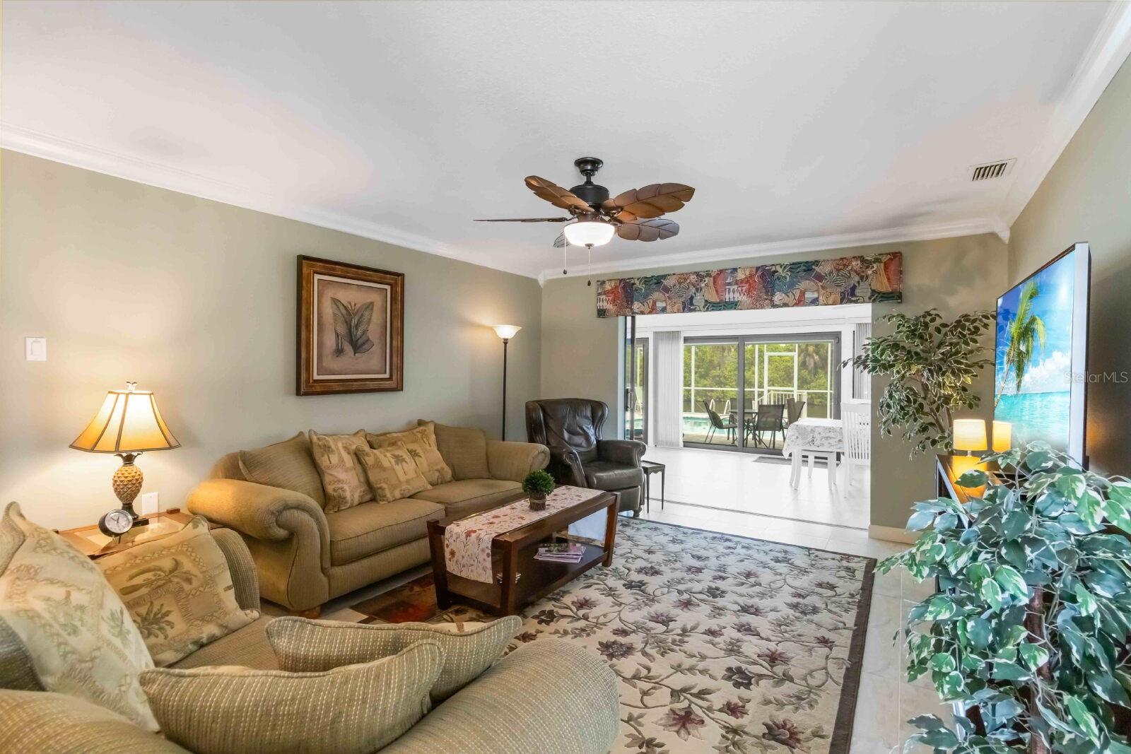 Image 5 of 44 For 18606 Briggs Circle