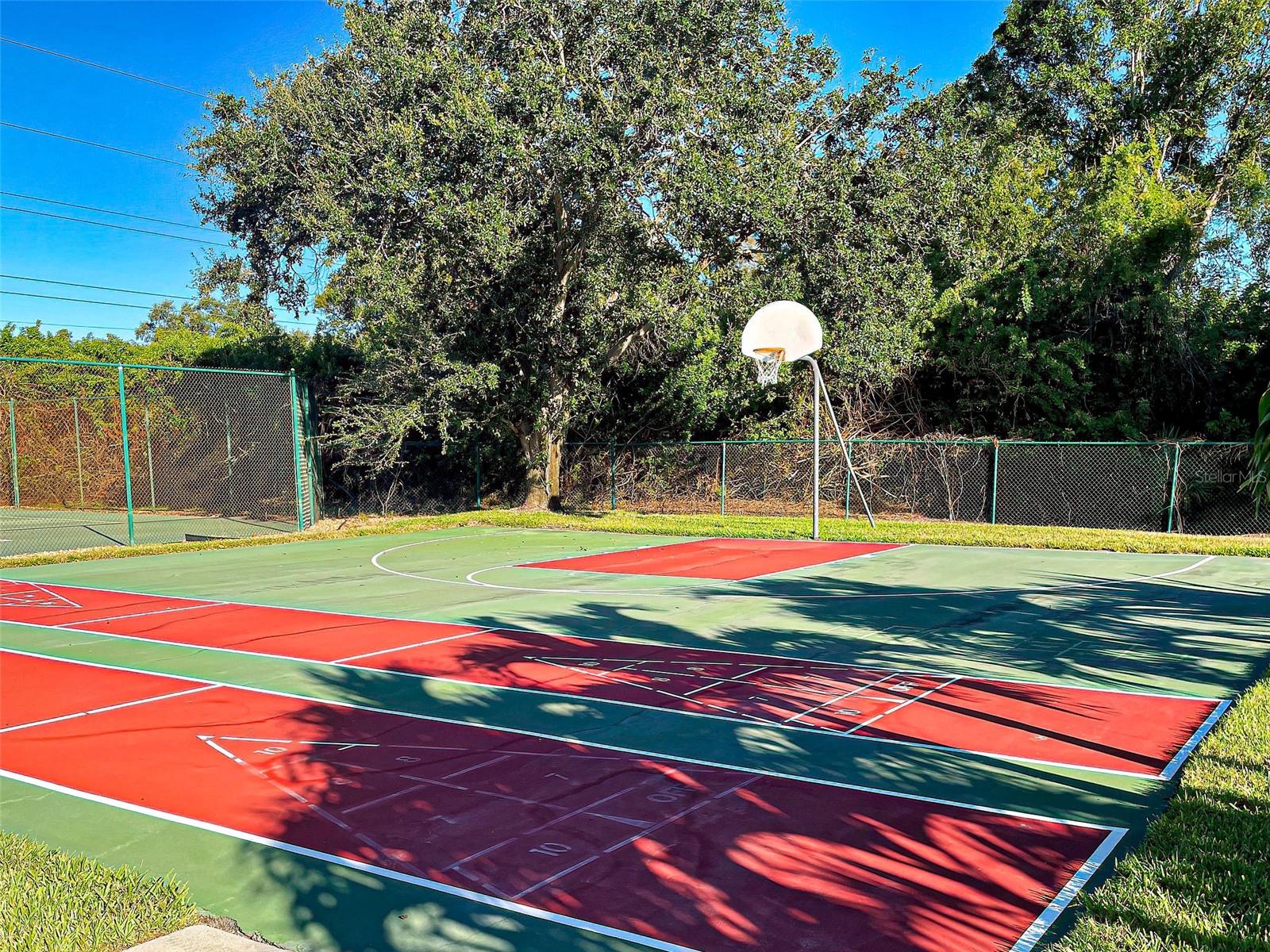 Image 47 of 54 For 120 Grand Oak Circle