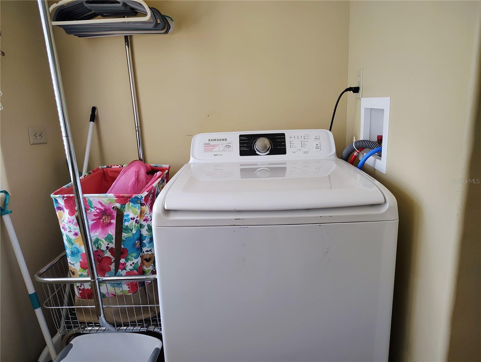 Image 12 of 32 For 6502 Hikina Drive