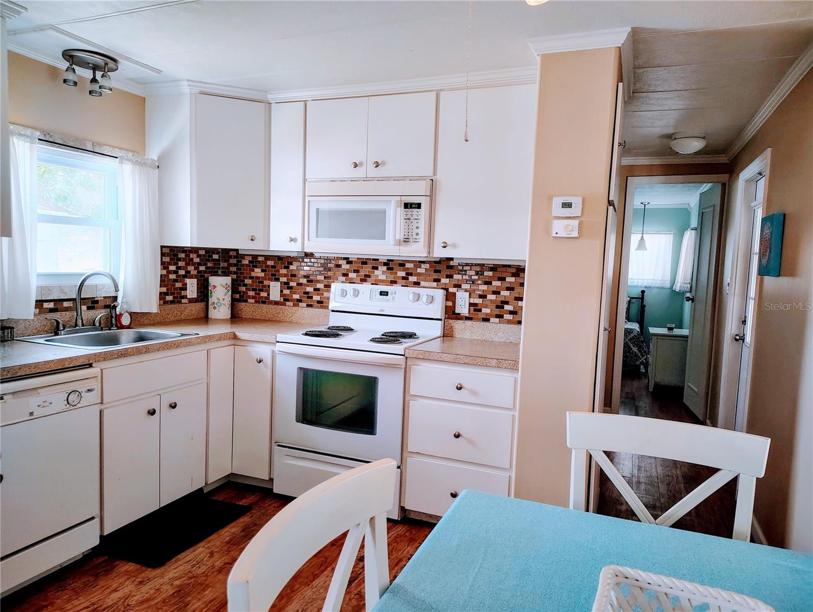 Image 22 of 32 For 6502 Hikina Drive