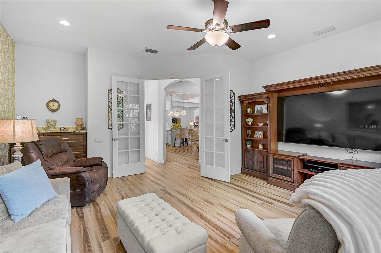 Image 19 of 64 For 13280 Campanile Court