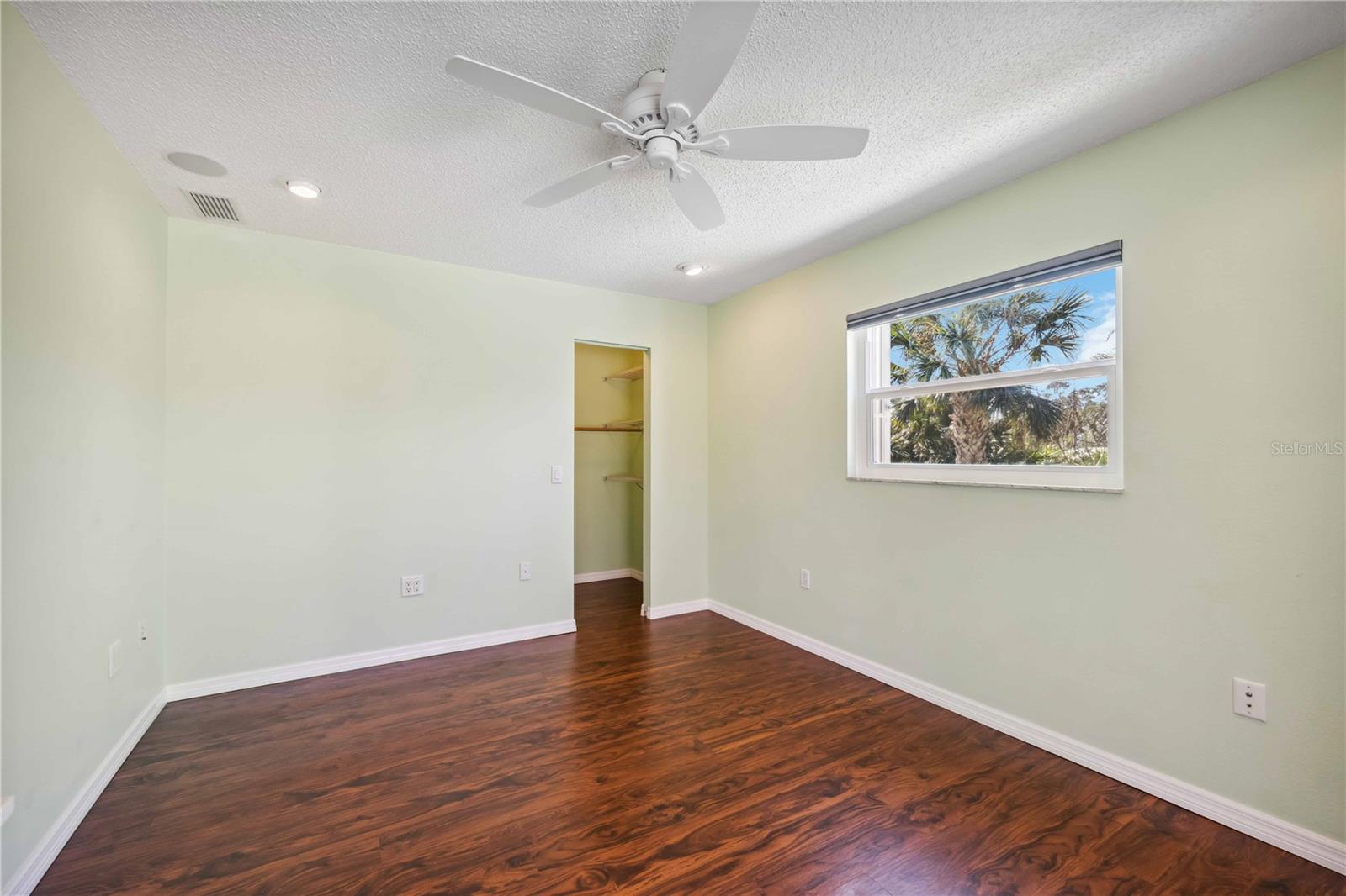 Image 11 of 86 For 5694 Hale Road