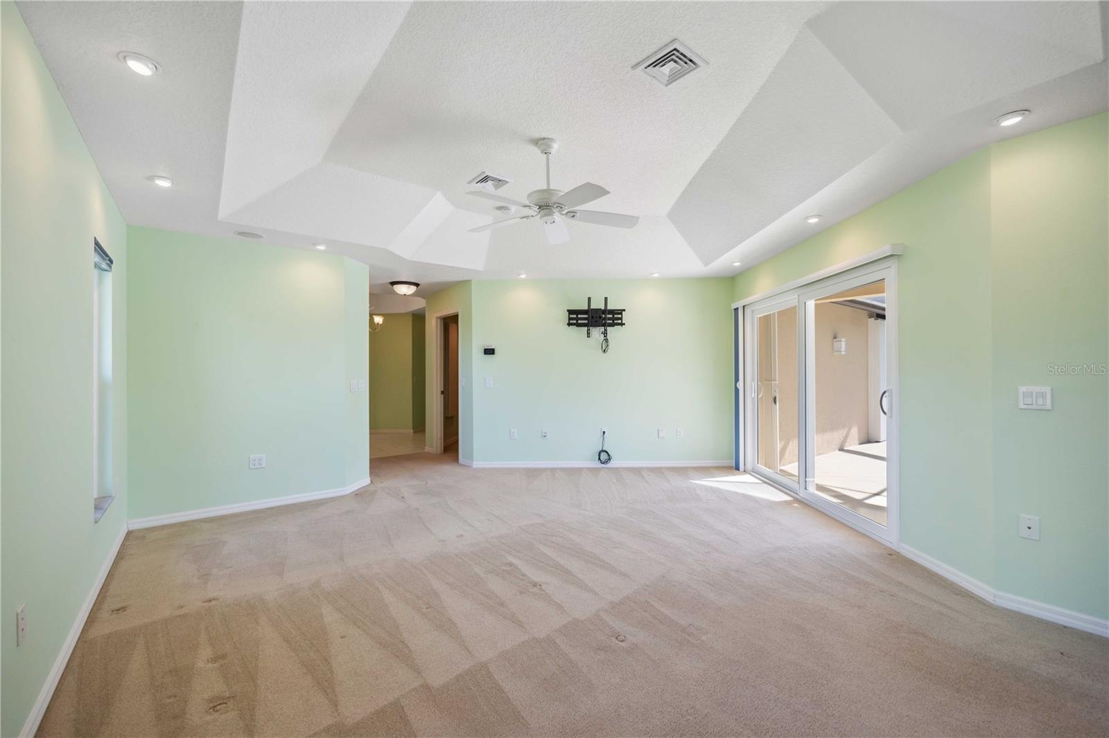 Image 17 of 86 For 5694 Hale Road