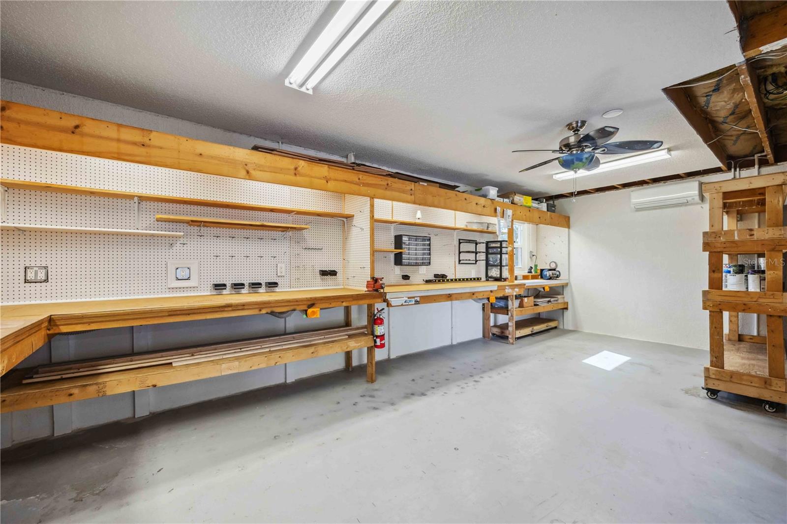 Image 33 of 86 For 5694 Hale Road