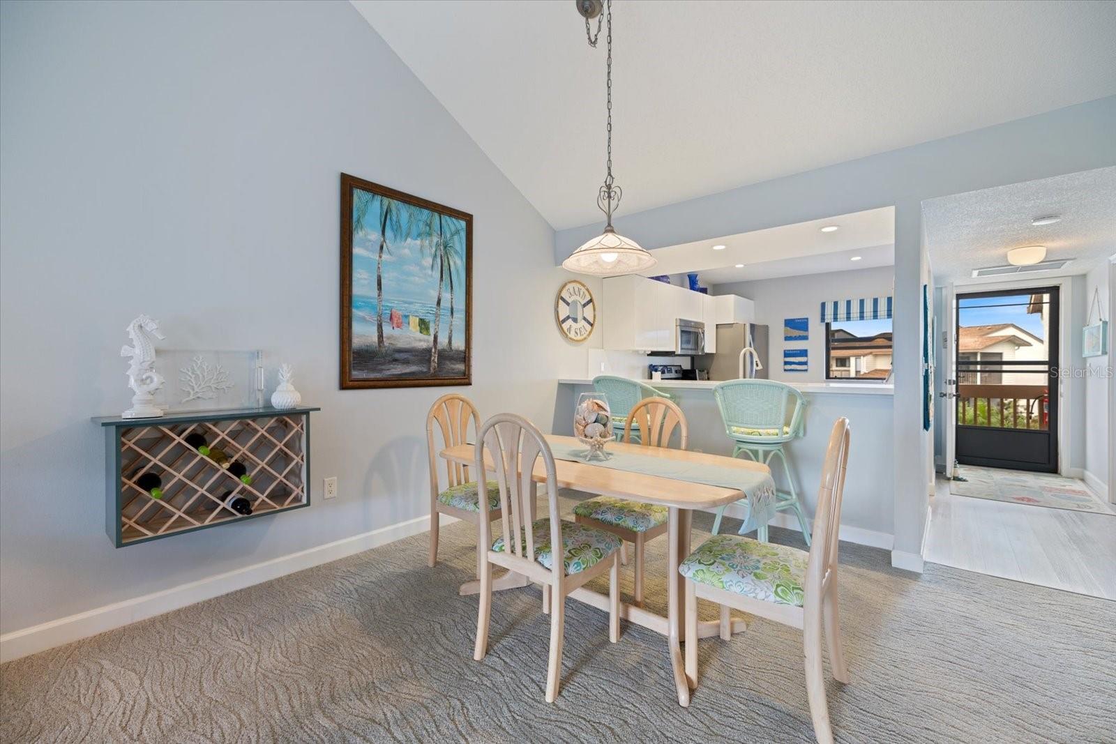 Image 15 of 46 For 854 Bird Bay Way 190