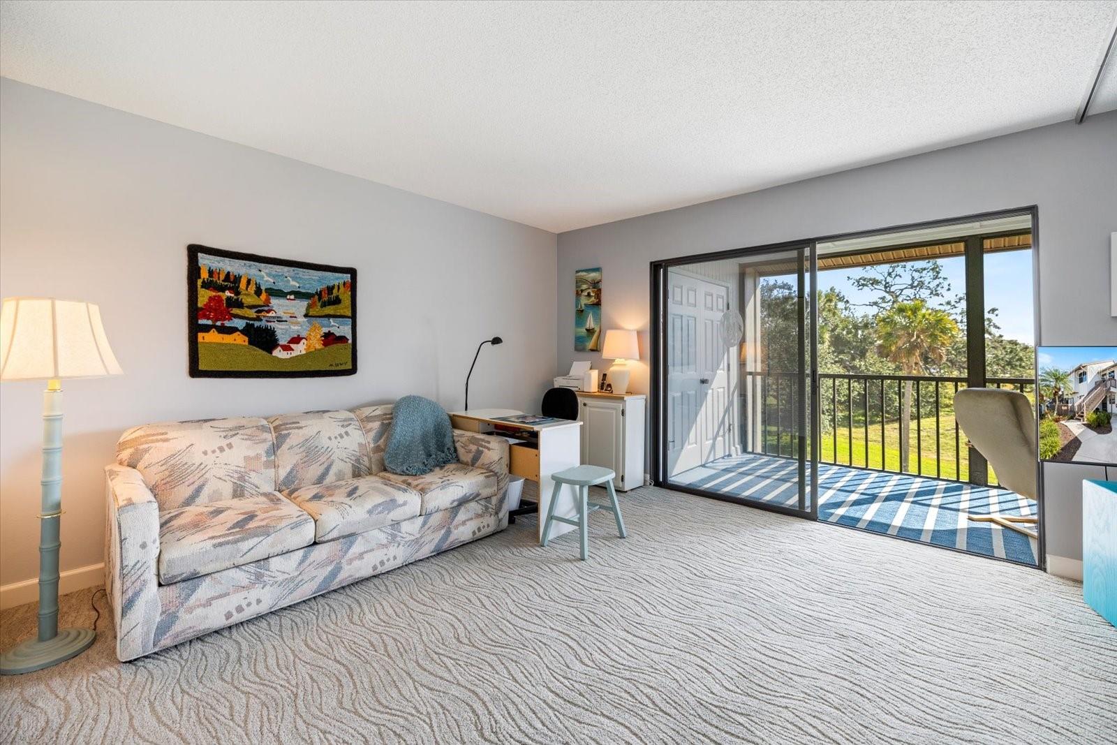 Image 19 of 46 For 854 Bird Bay Way 190