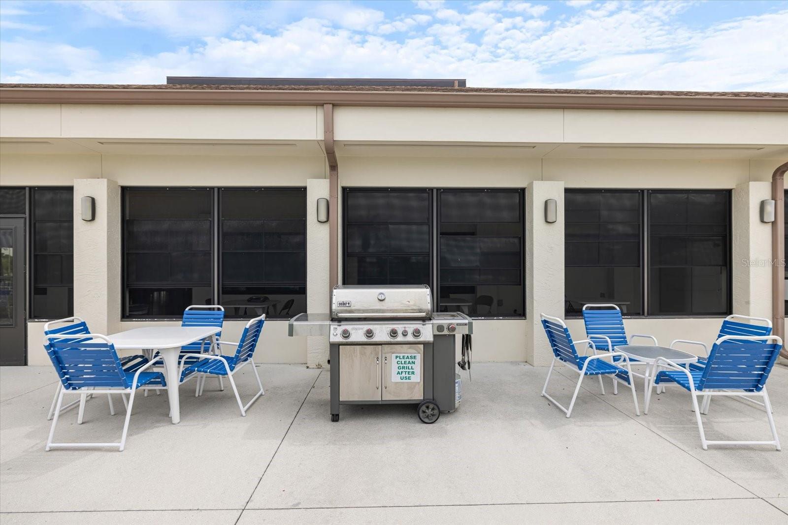 Image 33 of 46 For 854 Bird Bay Way 190