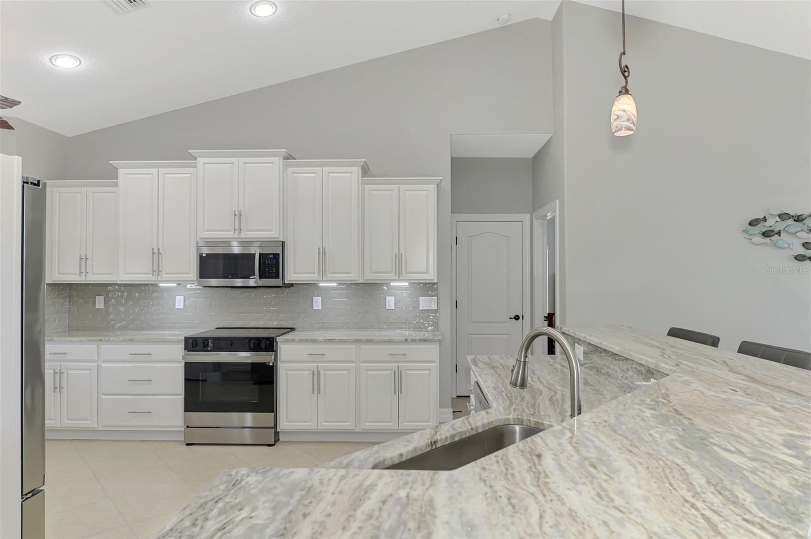 Image 18 of 55 For 14985 Appleton Boulevard