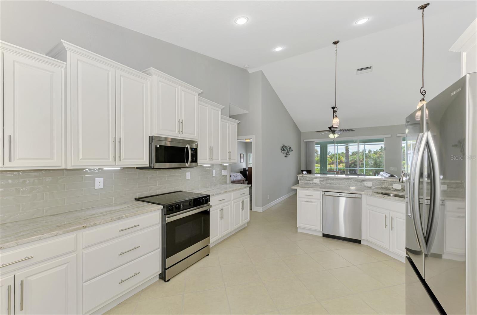 Image 22 of 55 For 14985 Appleton Boulevard