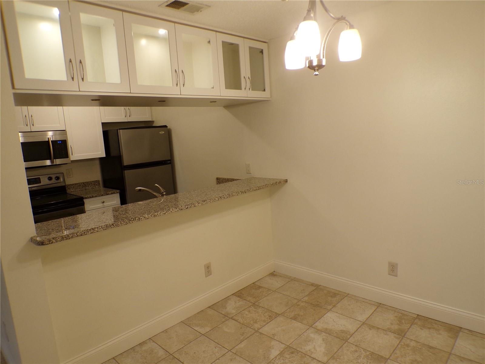 Image 4 of 15 For 622 Bird Bay Drive S 101