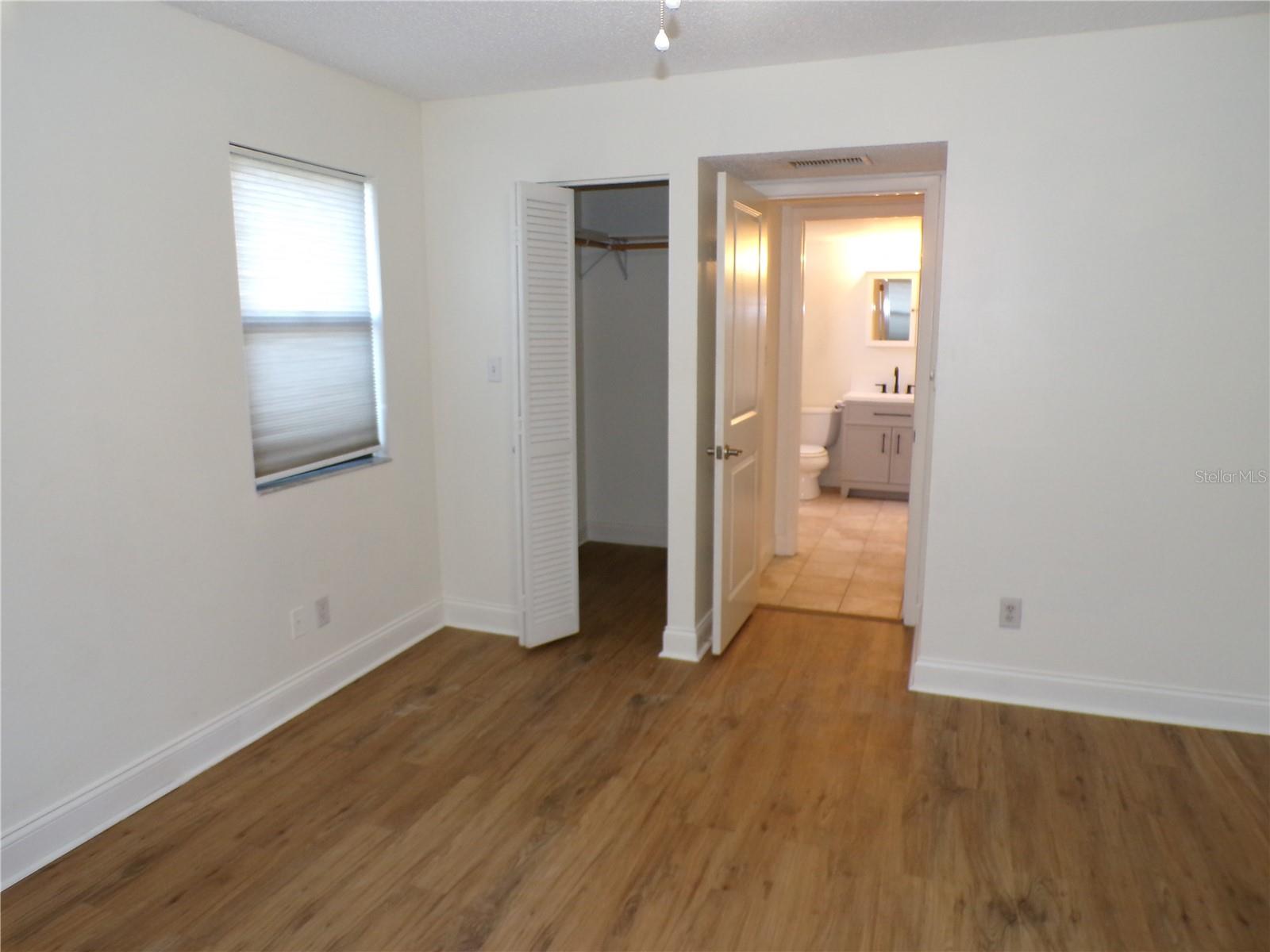 Image 8 of 15 For 622 Bird Bay Drive S 101