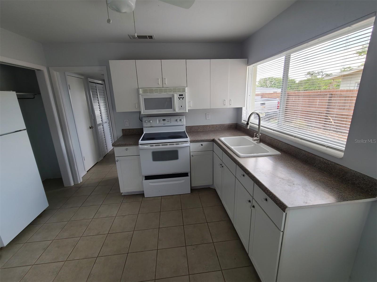 Image 10 of 43 For 12210 Genoa Drive