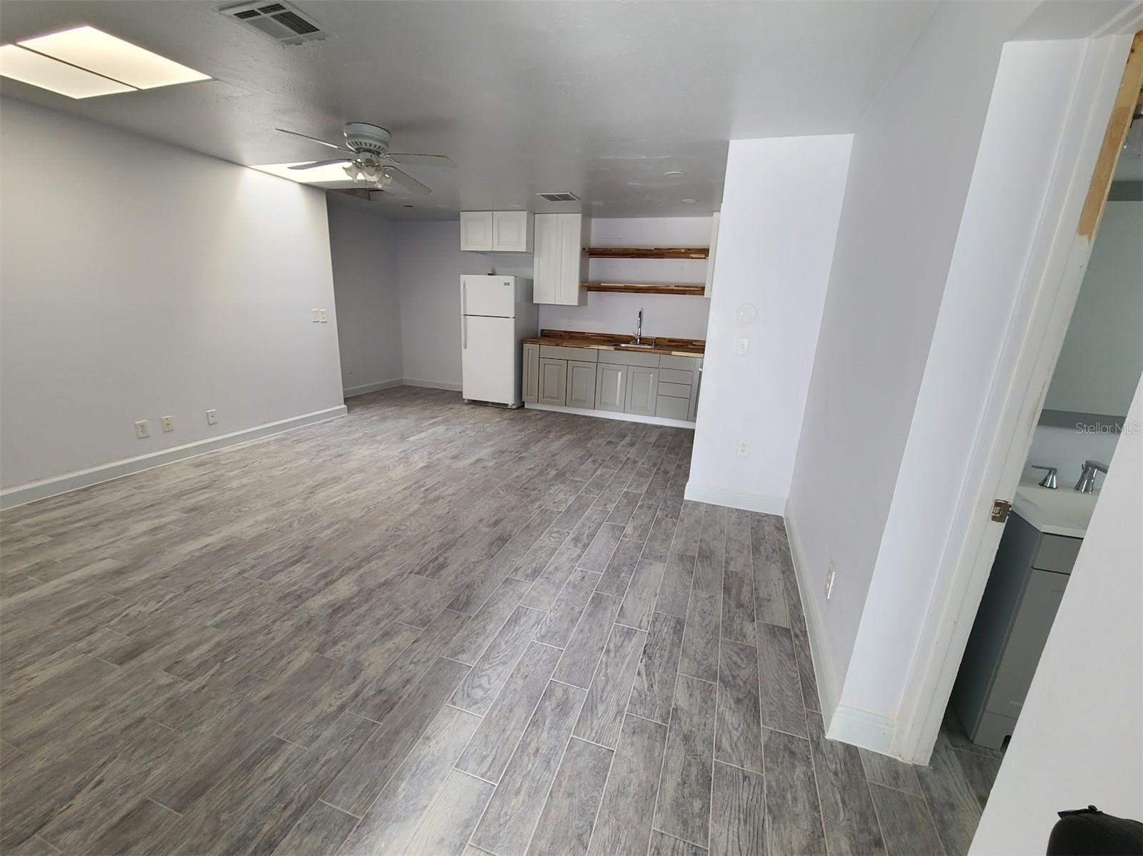 Image 21 of 43 For 12210 Genoa Drive