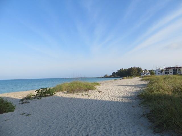 Image 14 of 20 For 1255 Tarpon Center Drive 304