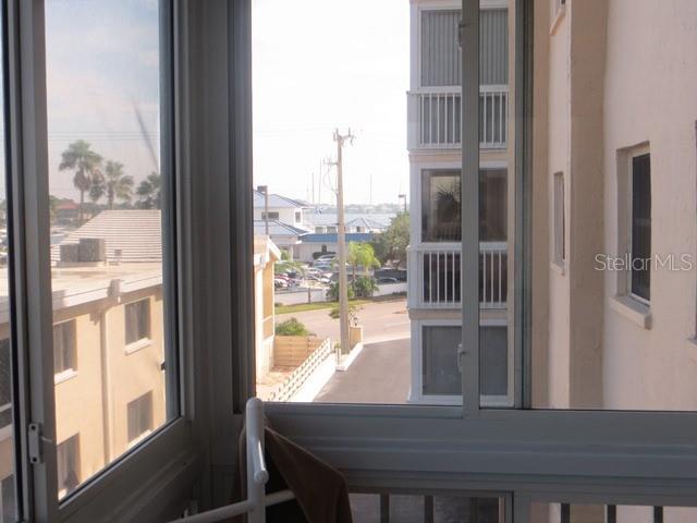 Image 15 of 20 For 1255 Tarpon Center Drive 304