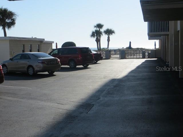 Image 18 of 20 For 1255 Tarpon Center Drive 304