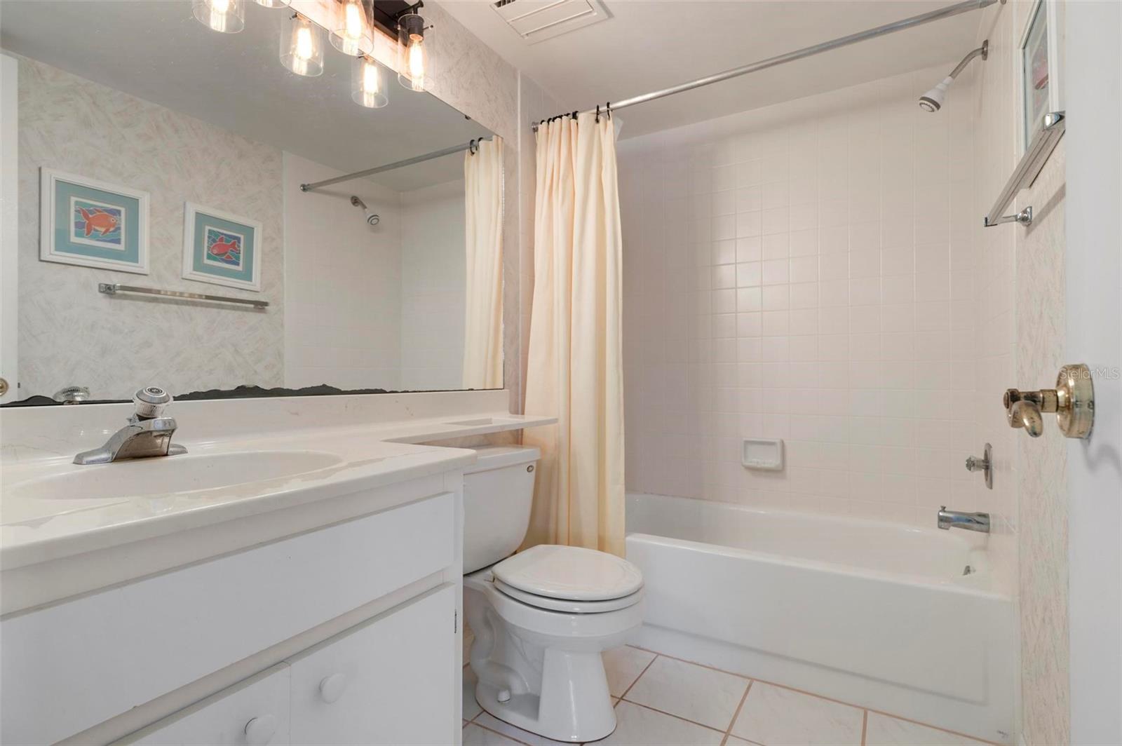Image 18 of 71 For 451 Wexford Circle 86