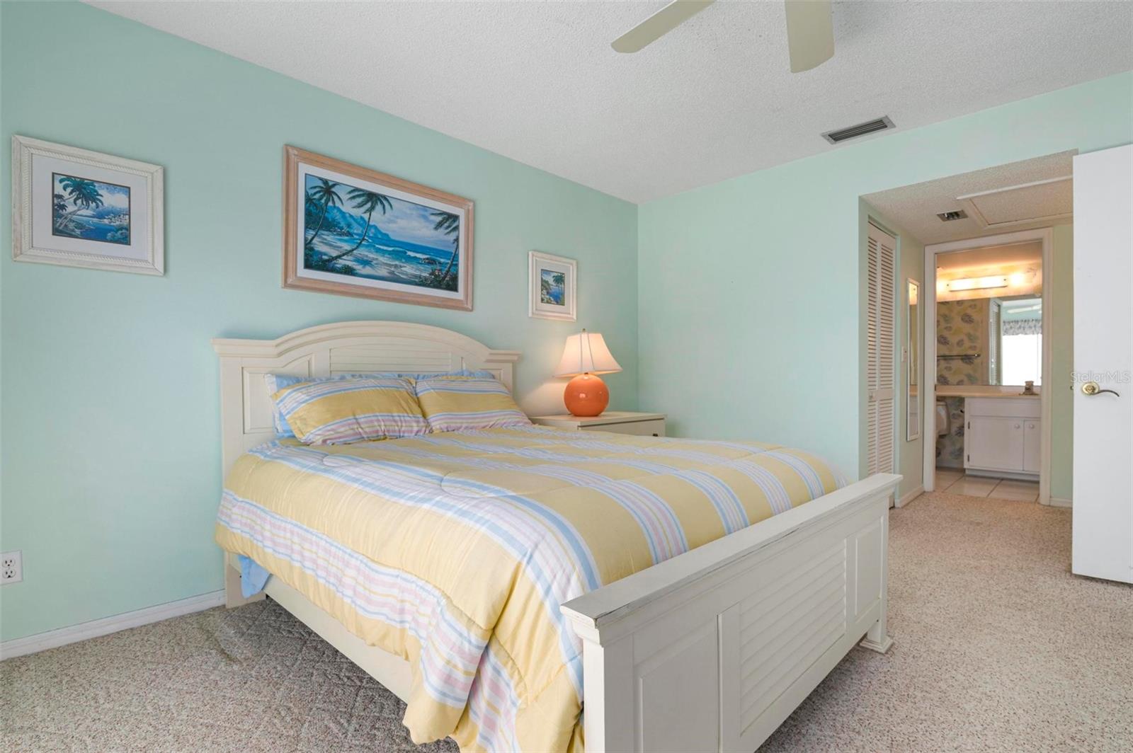 Image 21 of 71 For 451 Wexford Circle 86