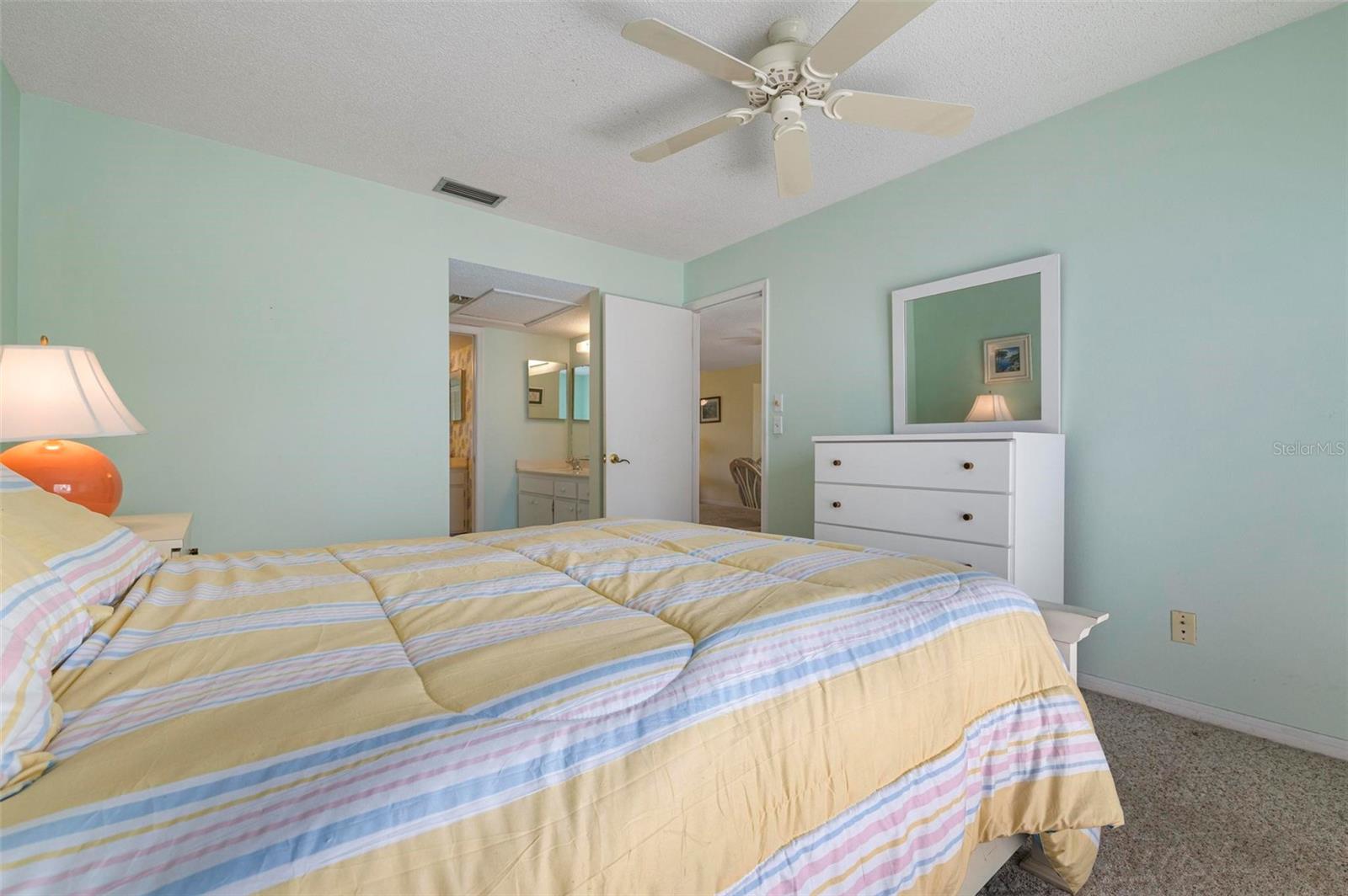 Image 22 of 71 For 451 Wexford Circle 86