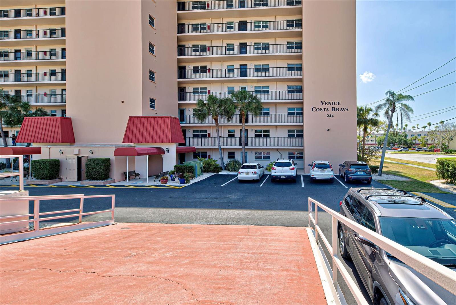 Image 3 of 7 For 244 Saint Augustine Avenue 104