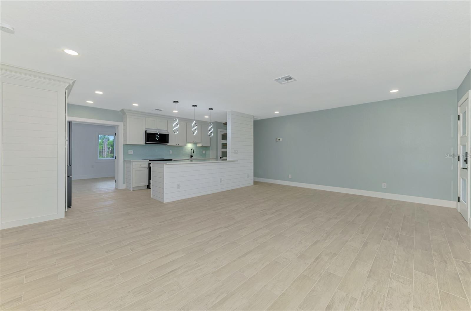 Image 10 of 40 For 247 Argus Road