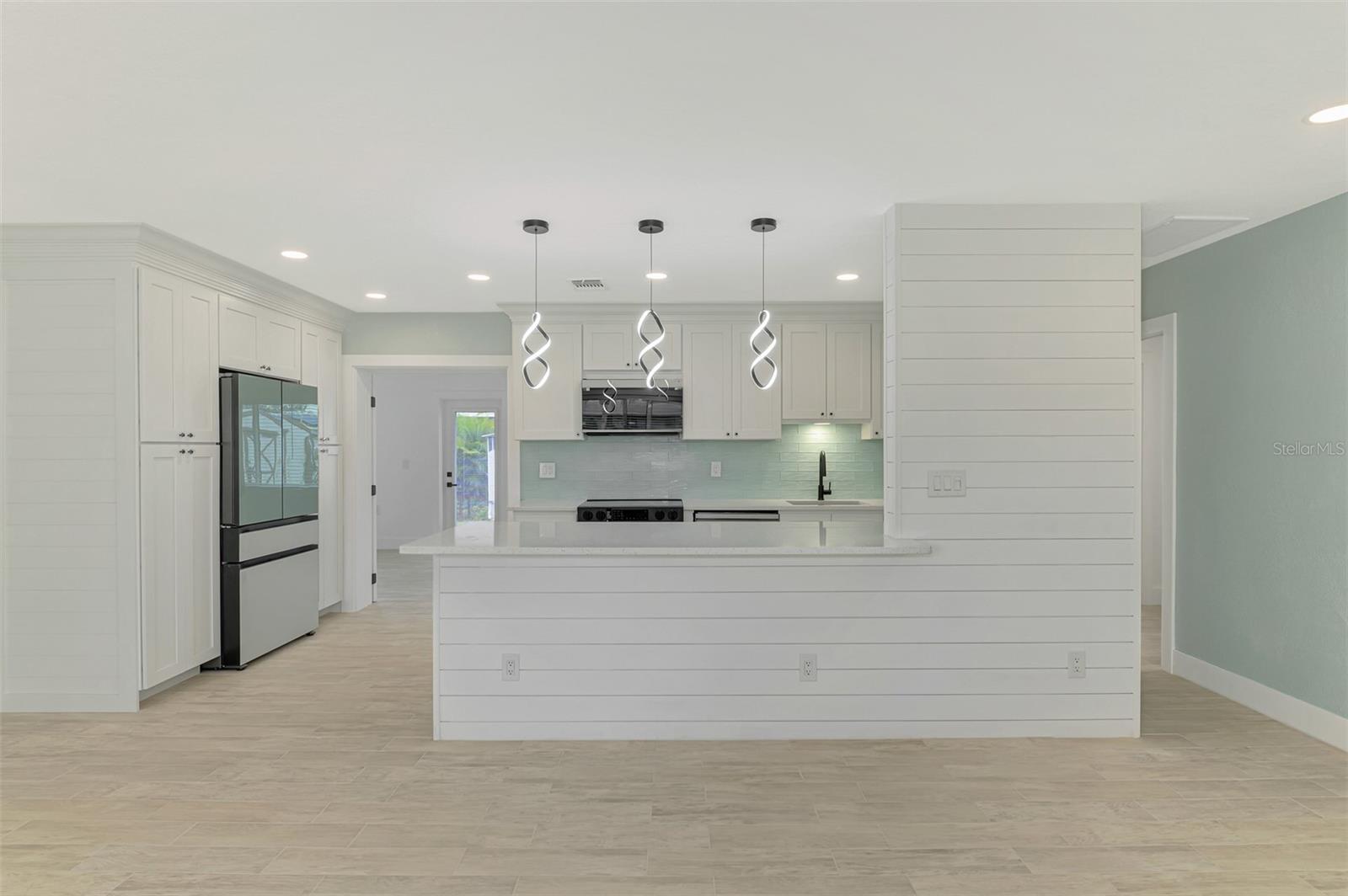 Image 11 of 40 For 247 Argus Road