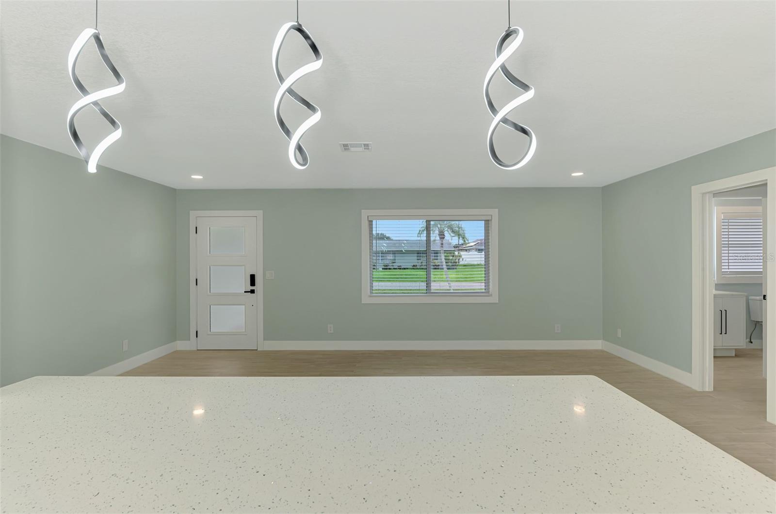 Image 21 of 40 For 247 Argus Road