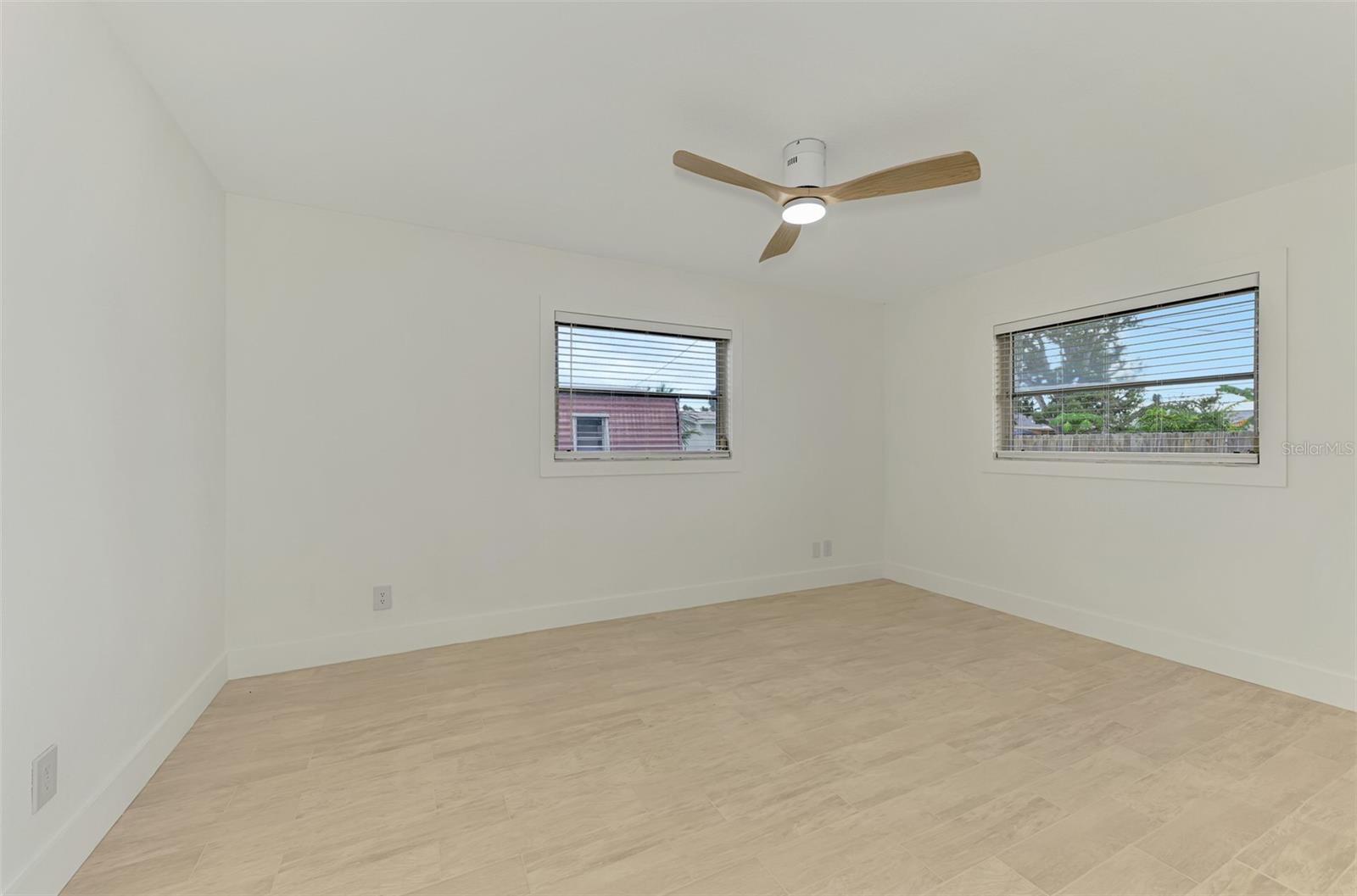 Image 22 of 40 For 247 Argus Road