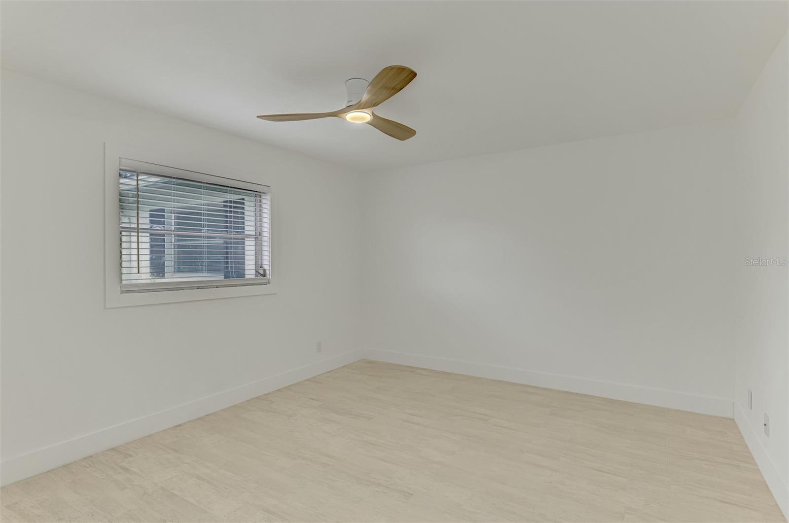 Image 26 of 40 For 247 Argus Road