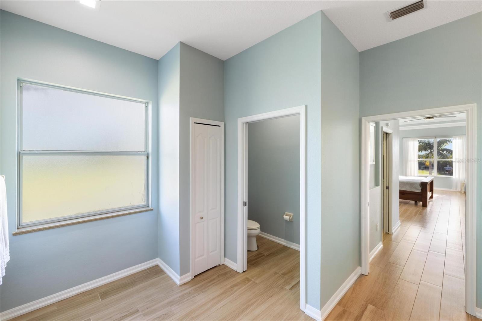 Image 34 of 66 For 19023 Midway Boulevard
