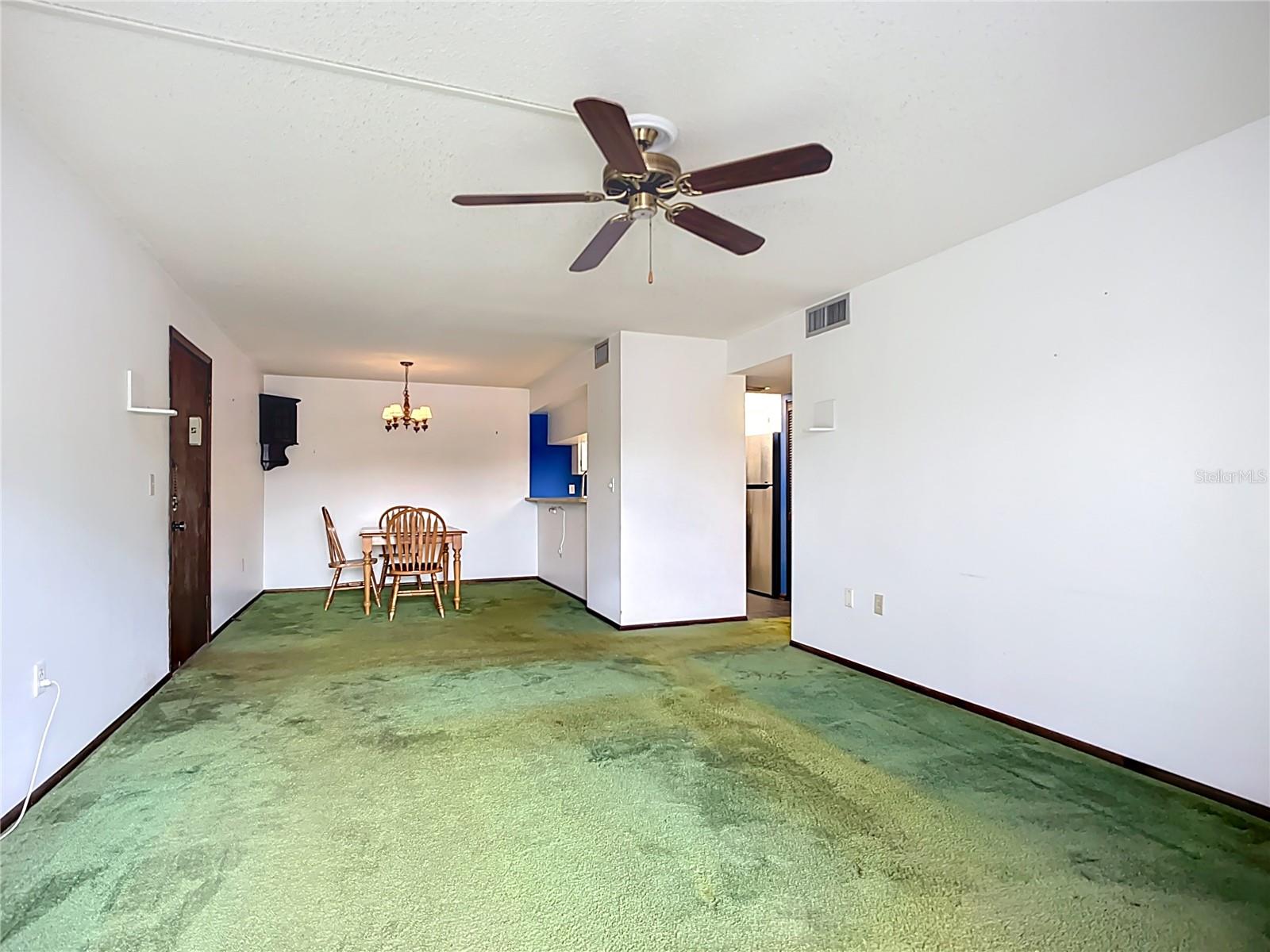 Image 10 of 46 For 3279 Beneva Road 102