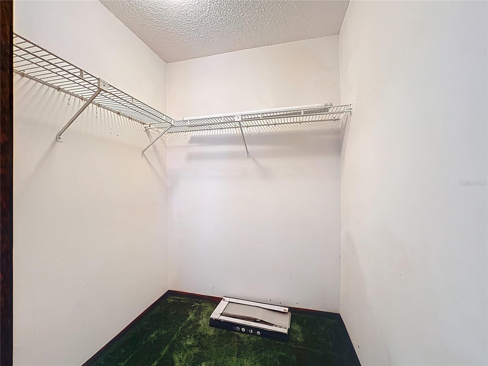 Image 26 of 46 For 3279 Beneva Road 102