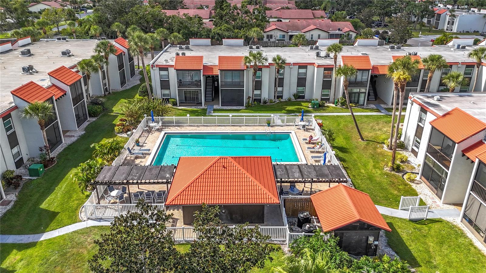 Image 41 of 46 For 3279 Beneva Road 102