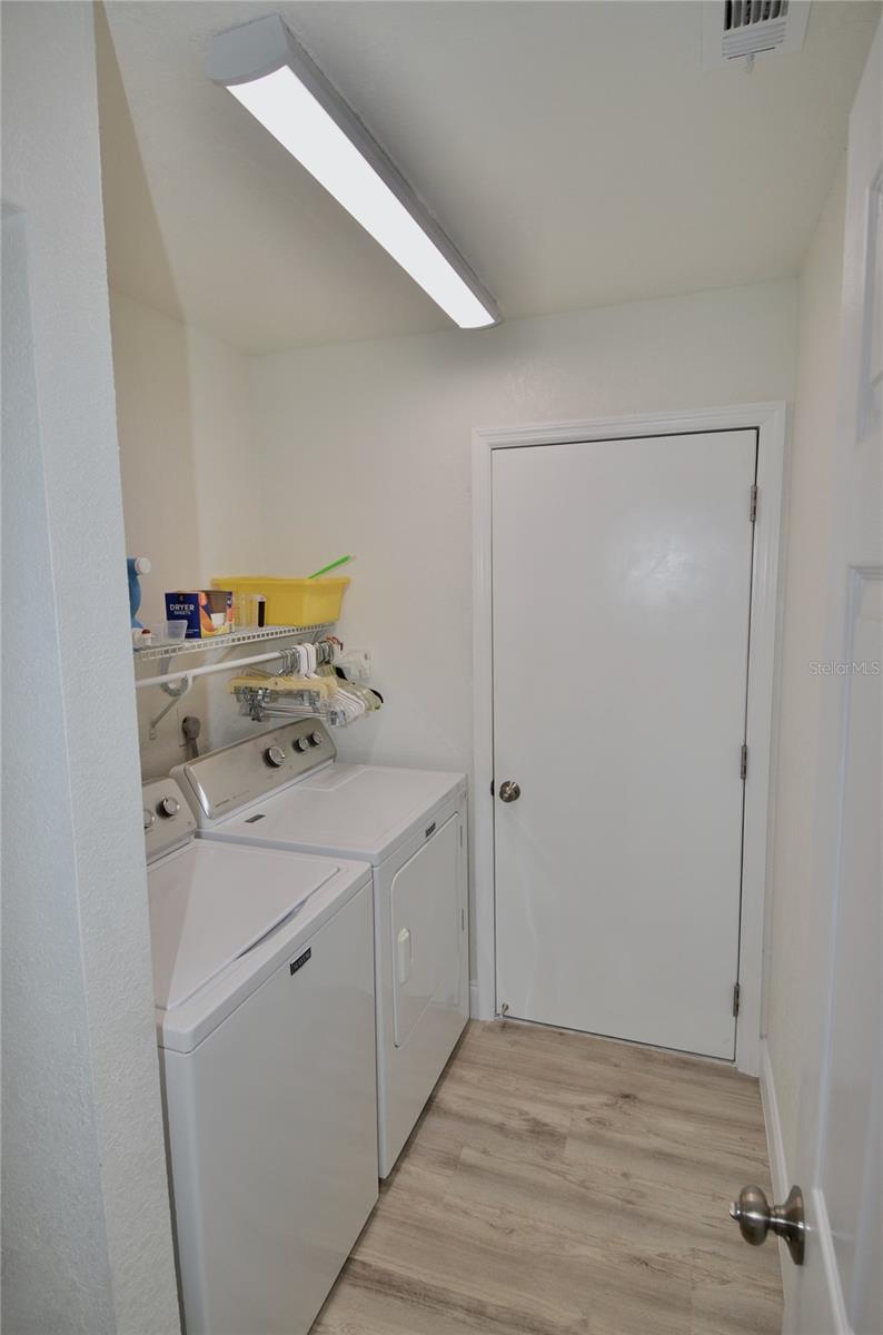 Image 11 of 77 For 611 Paget Drive